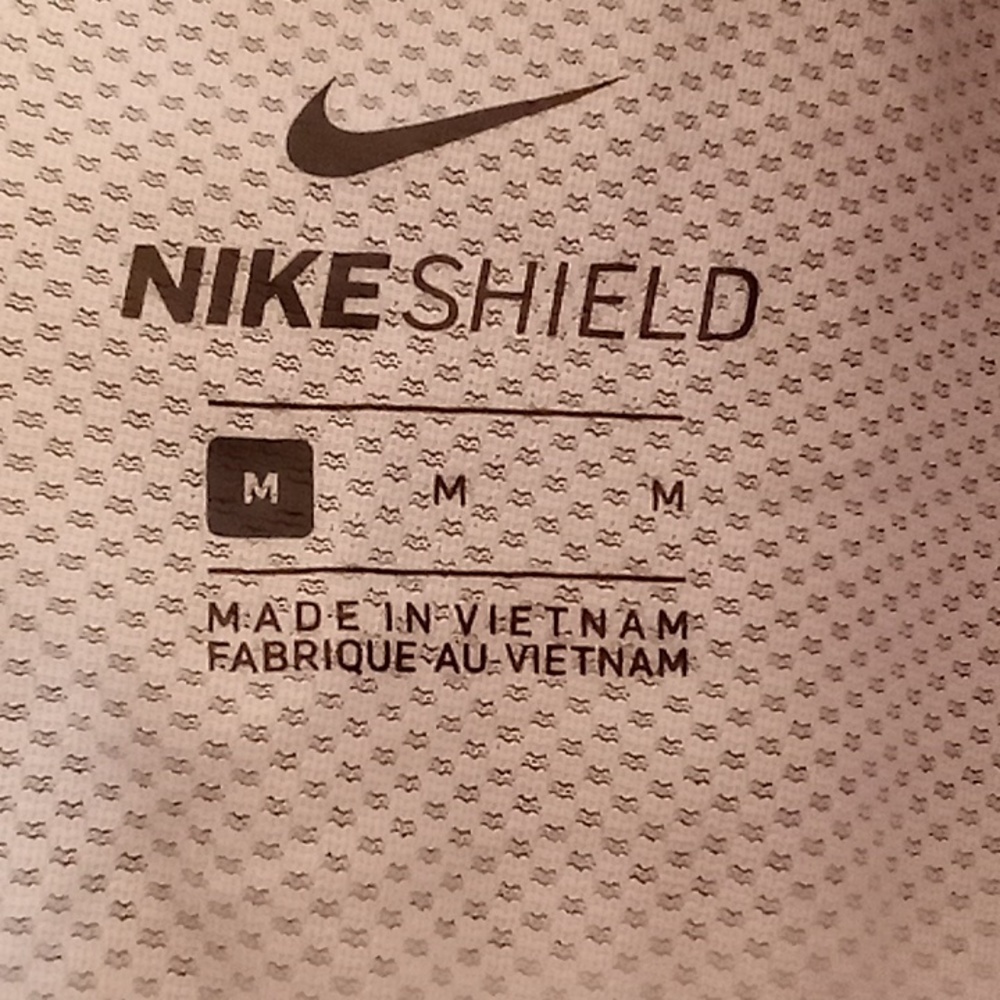 NEW NIKE Shield Basketball Fame Springfield Mass. Size M White Gray B35 X - Picture 14 of 16